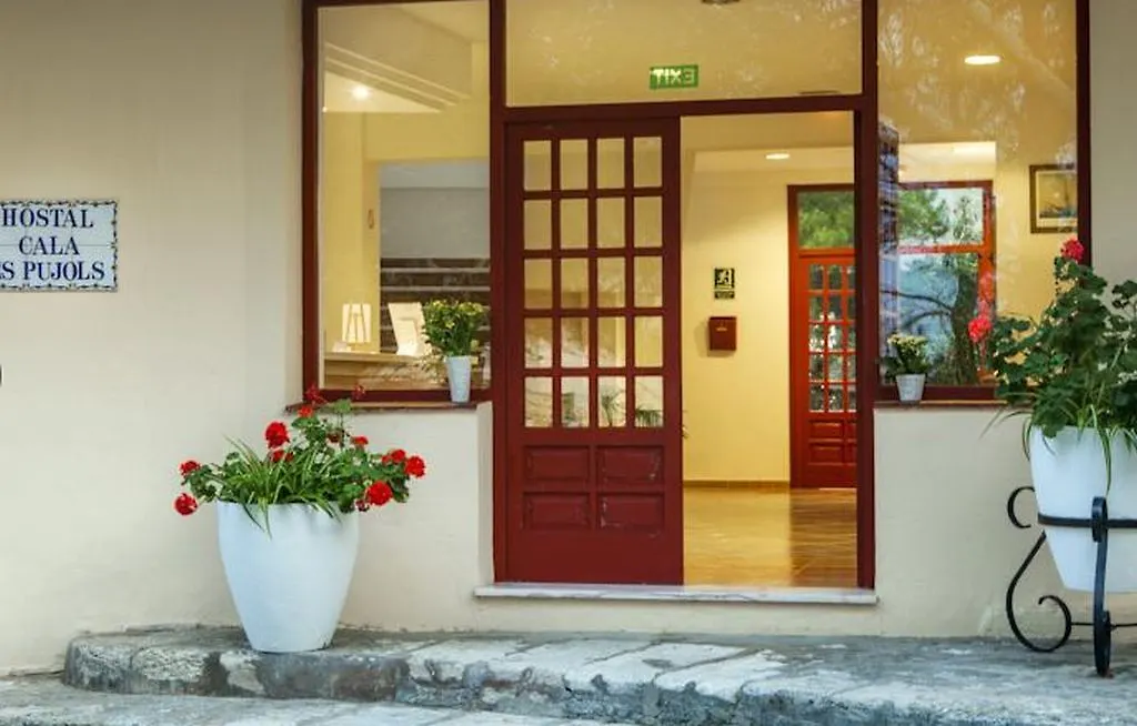 Hostal Cala Es Pujols España